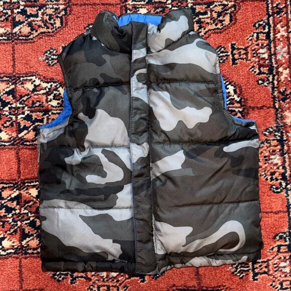 Faded Glory 24 Mo. Infant Boy's Cobalt Blue/Gray Camo Reversible Puffer Vest - Picture 3 of 5